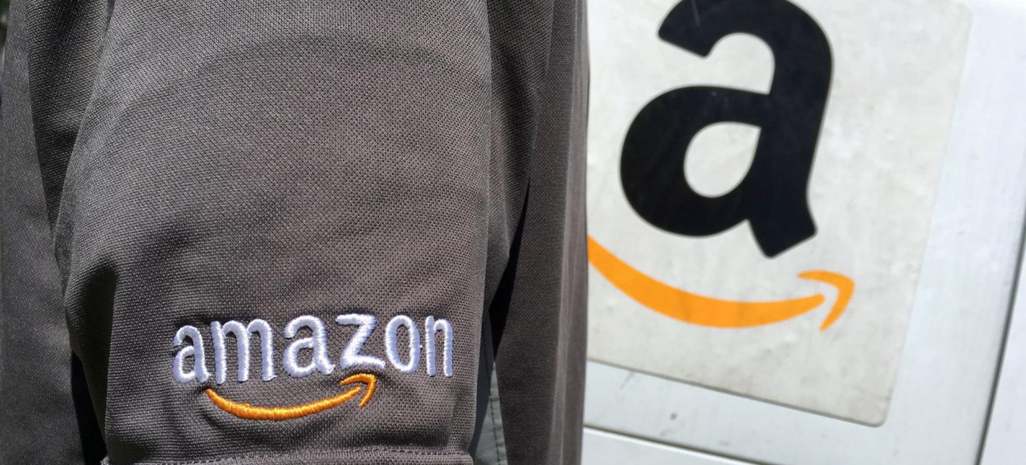Amazon Debuts Instant Order Pickup Points in the US Cursor