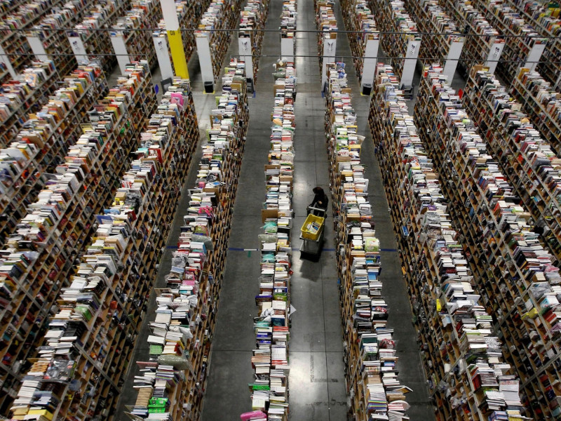 Amazon Increasing Pay for Workers Ahead of Peak Season