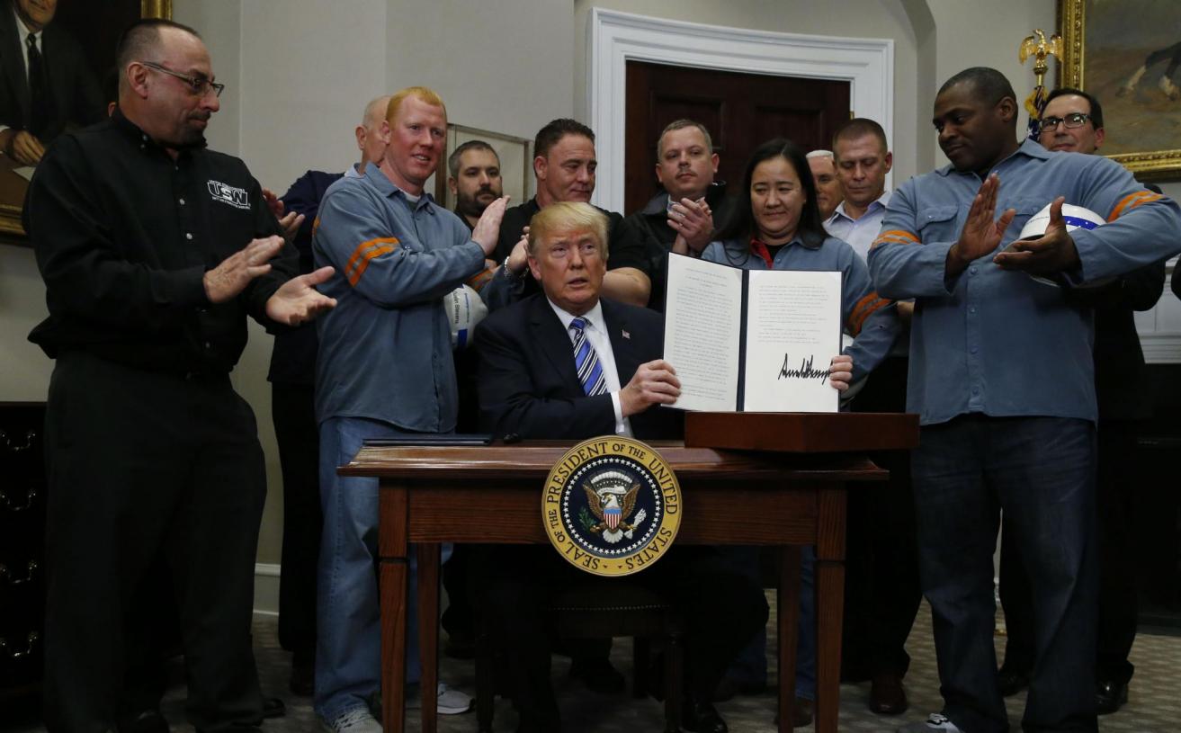 Economists Warn Trump's Tariffs Don’t Support U.S. Growth